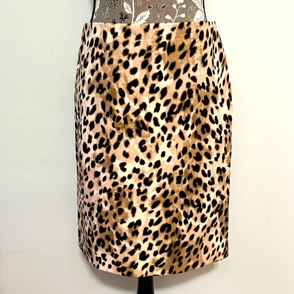 Leopard print pencil skirt